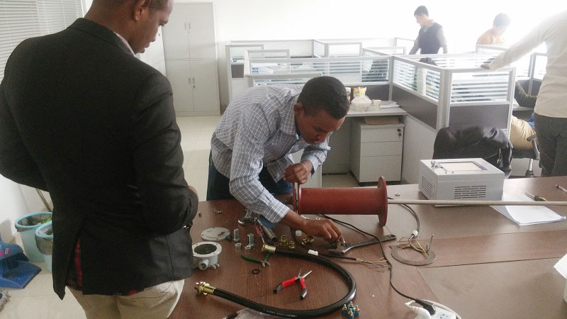 觀摩學(xué)習(xí)