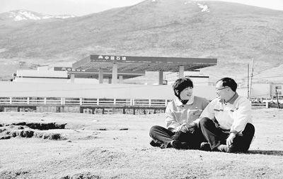 達(dá)日加油站